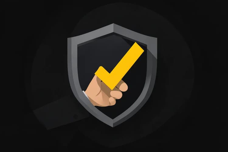 Mão segurando uma marca de verificação em um escudo protetor